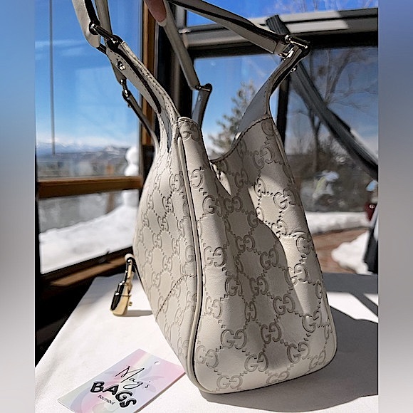 Gucci: Bardot Guccissima Jackie O Piston Lock Shoulder Bag (Ivory) - Picture 10 of 17